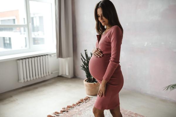 Tehotenské a dojčiace šaty rebrované Tummy milk & love tmavo ružová / XL